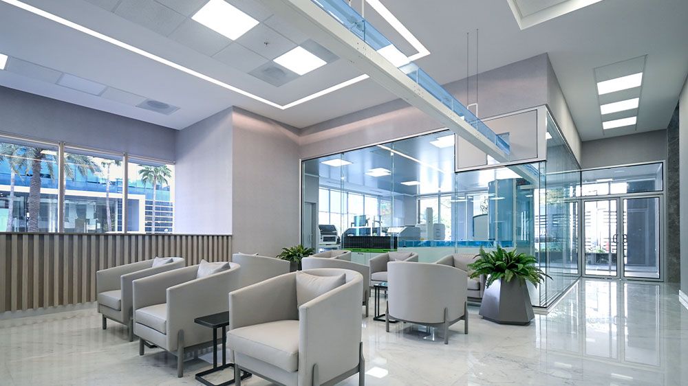 Sala de espera de Hospital Ángeles Valle Oriente